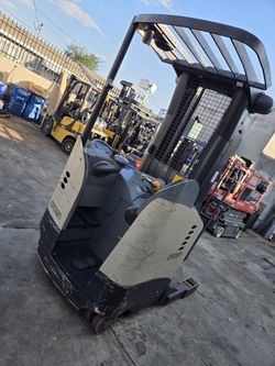 Stand Up Forklift Crown RR5200