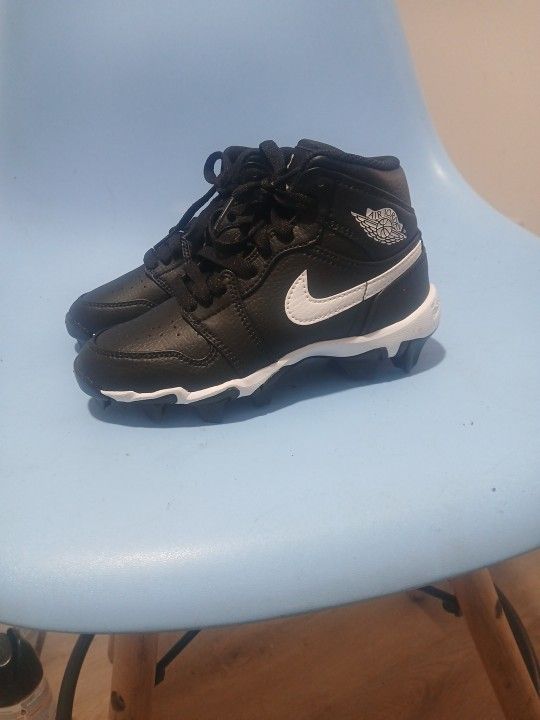 Brand New Kid Football Cleats