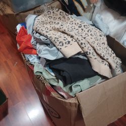 Ropa $3 ... Por Mayore// wholesale Clothes