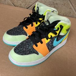 Nikes 