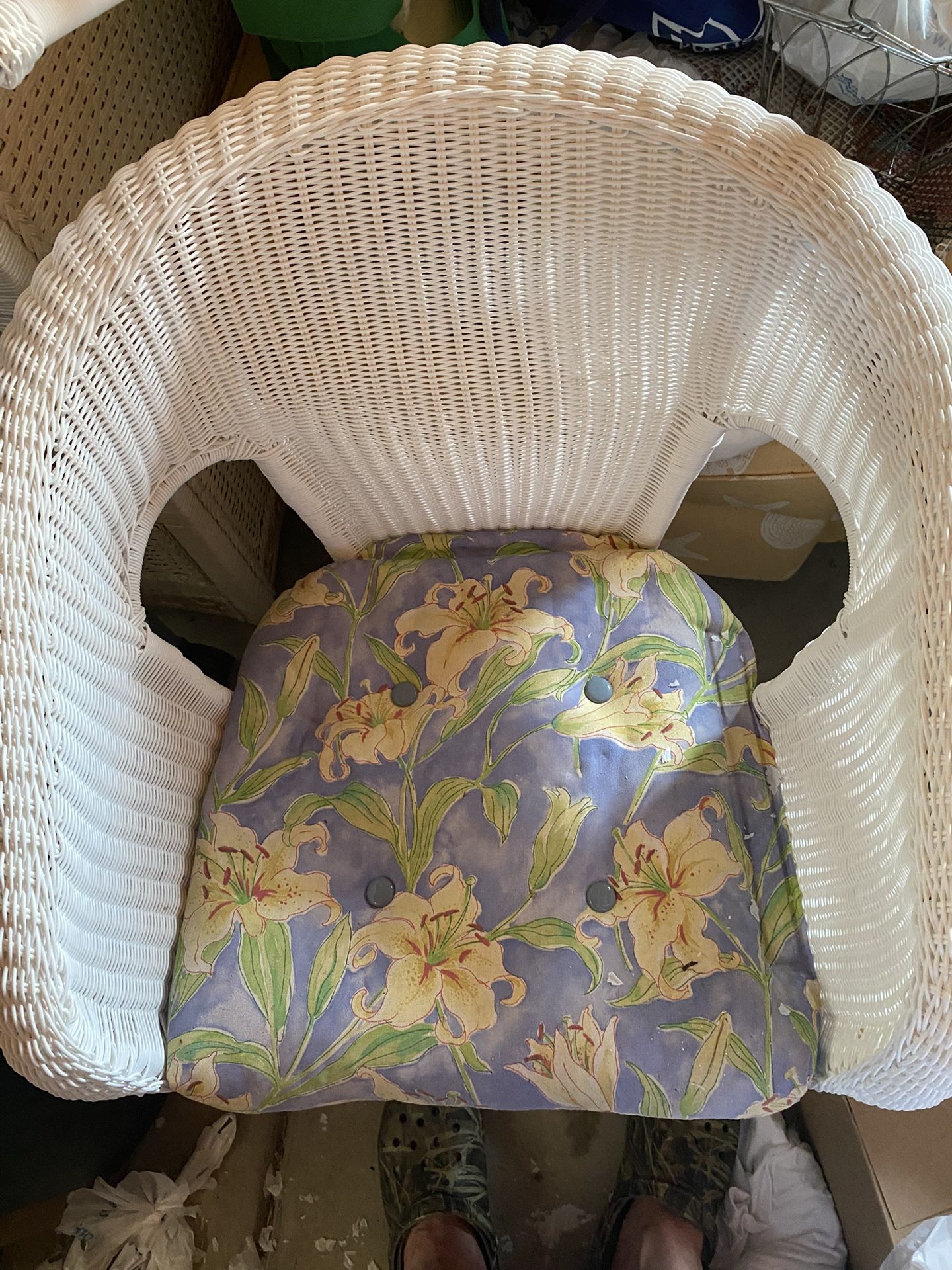 4 Wicker Chairs