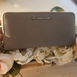 Cartera ,Michael Kors, color Gris
