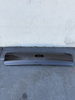 OEM 2015 2016 Honda CRV Tailgate Lower Garnish Trim
