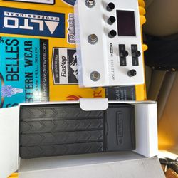 Line 6 Helix Stomp W/ Exp Pedal 