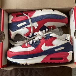Nike Air Maxes 5y