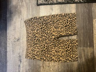 Leopard prints stretchy bike shorts size s/m