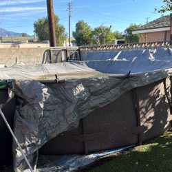 Above Ground Swimming Pool 18 X 18  With Deck