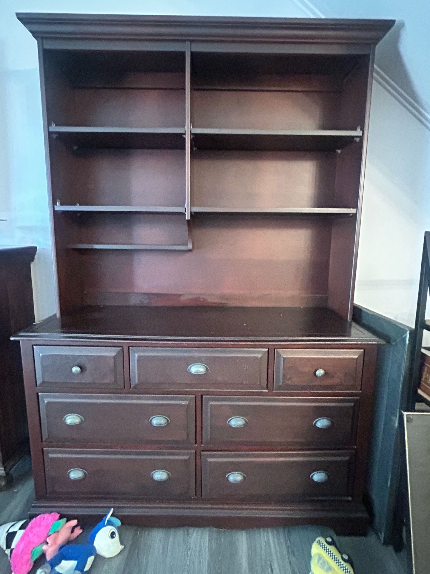 Dark Wood Dresser with Hutch BookShelves