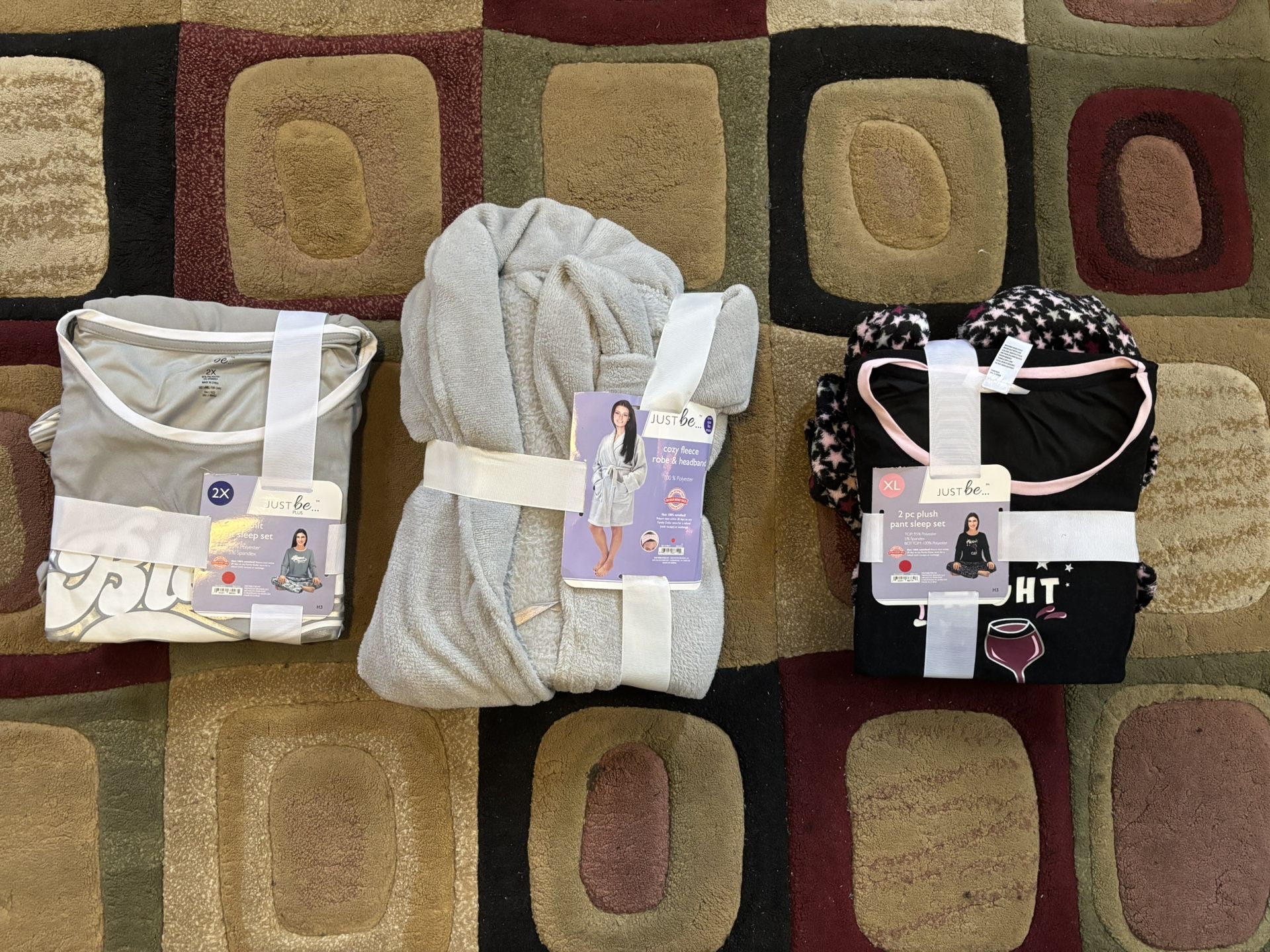 3PC Women’s Sleepwear & Robe Bundle (New w/ Tags)