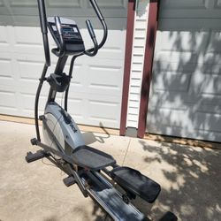 NordicTrack Elliptical in Excellent Condition 