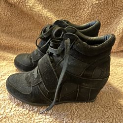 Wedge Sneakers 6.5