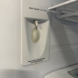 Decent garage fridge no water no ice works great can deliver 