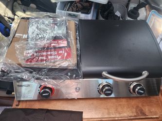 Royal Gourmet 3-Burner Portable Gas Griddle / Grill Combo – Like New