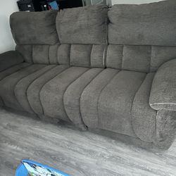 Ashley’s Frohn Manual Recliner Couch