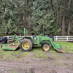 John Deere 870 Compact Tractor 1998