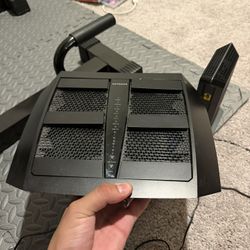 Netgear Nighthawk X6S AC4000 Tri-band Mu-Mimo WiFi Router R8000P-100NAS