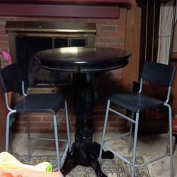 High top table with chairs