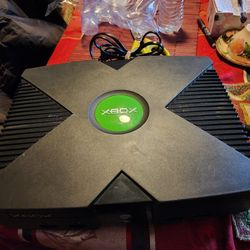 Original Xbox And Controllers Works Great 