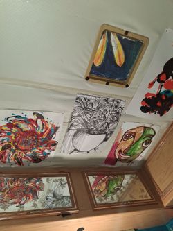 I have these art pieces i am wanting to sell im an artist here in Fresno 30$ a piece