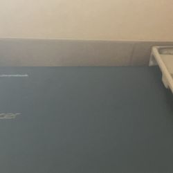 CHROMEBOOK BRAND NEW 