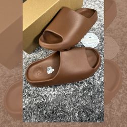 Adidas Yeezy Slide Flax Size 8
