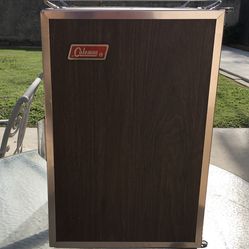 VINTAGE COLEMAN REFRIGERATOR $40 OR BEST OFFER