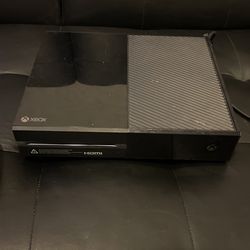 Xbox One With Controller