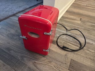 Red Frigidaire Retro Portable Mini Fridge