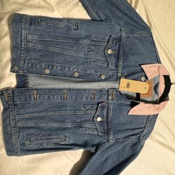 LEVI’S Ex-Boyfriend Trucker Jacket 