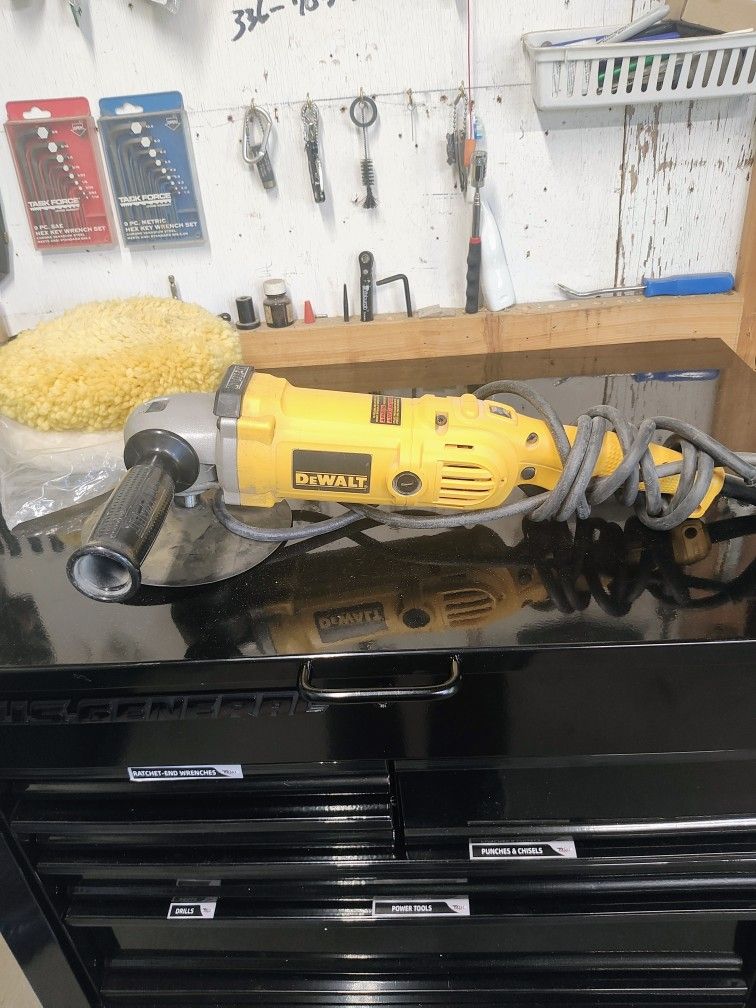 DeWalt Electric Buffer/Polisher