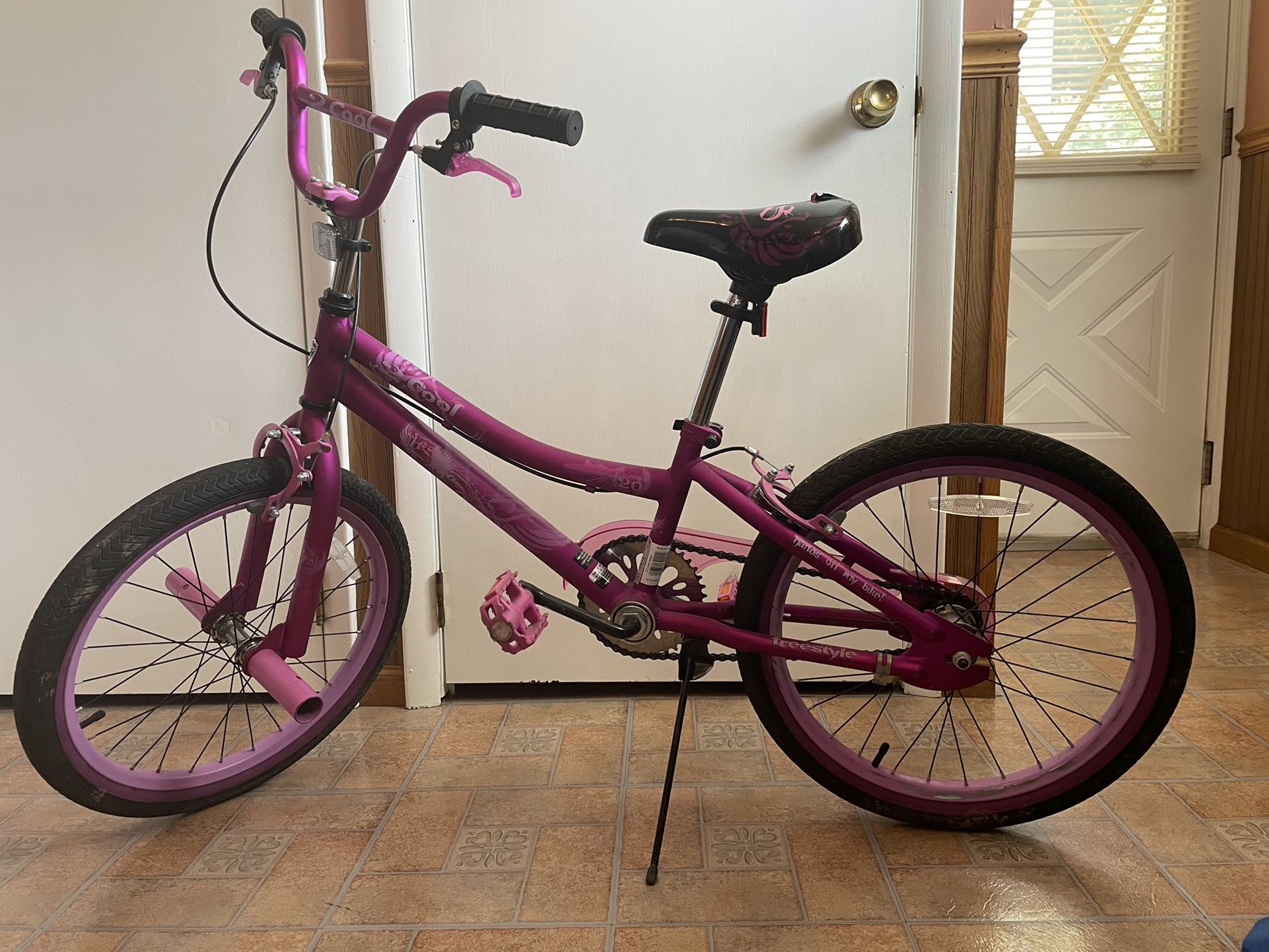 Girls 20 inch Kent Freestyle Bike