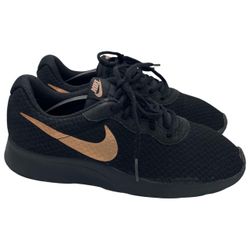 Nike Tajun casual comfy black sneakers women’s Size 9.5