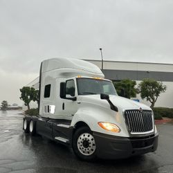 2022 International LT625 Cummins