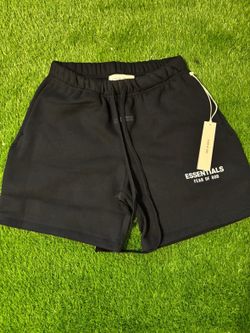Fear of God Essentials black shorts Size M #essentials #menswear