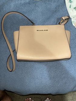 Tan Micheal Kors purse