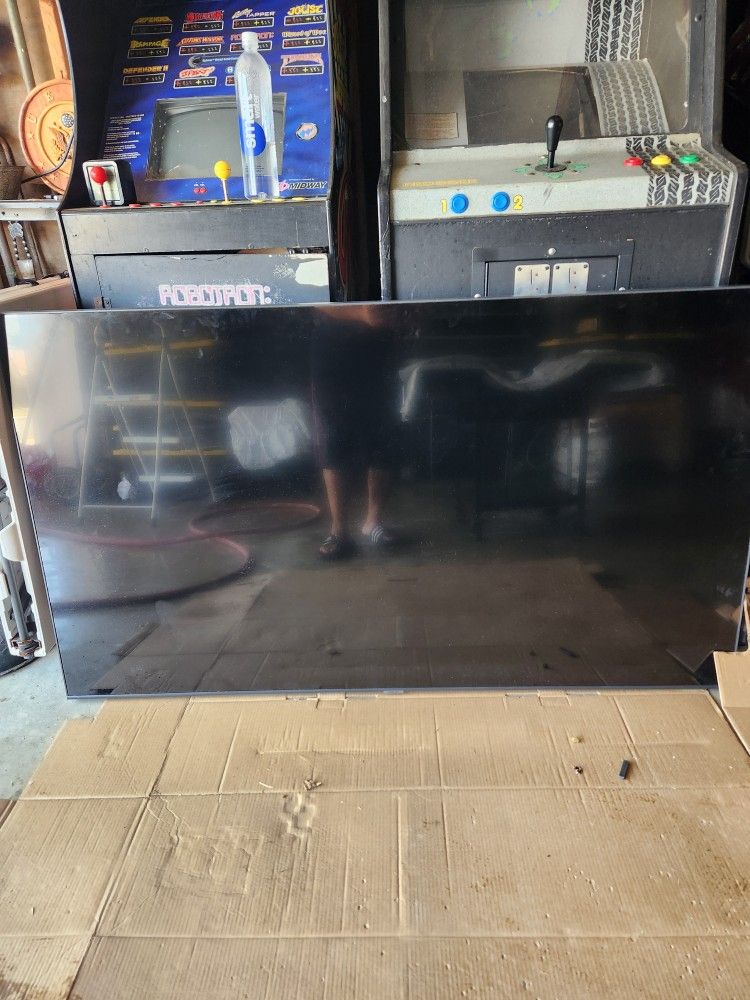 65 Inch Samsung TV