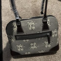 Dooney Purse With Wristlet And Authenticity Card 