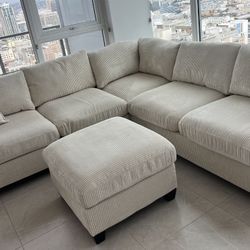 New 99x99 Sectional Couch / Free Delivery 