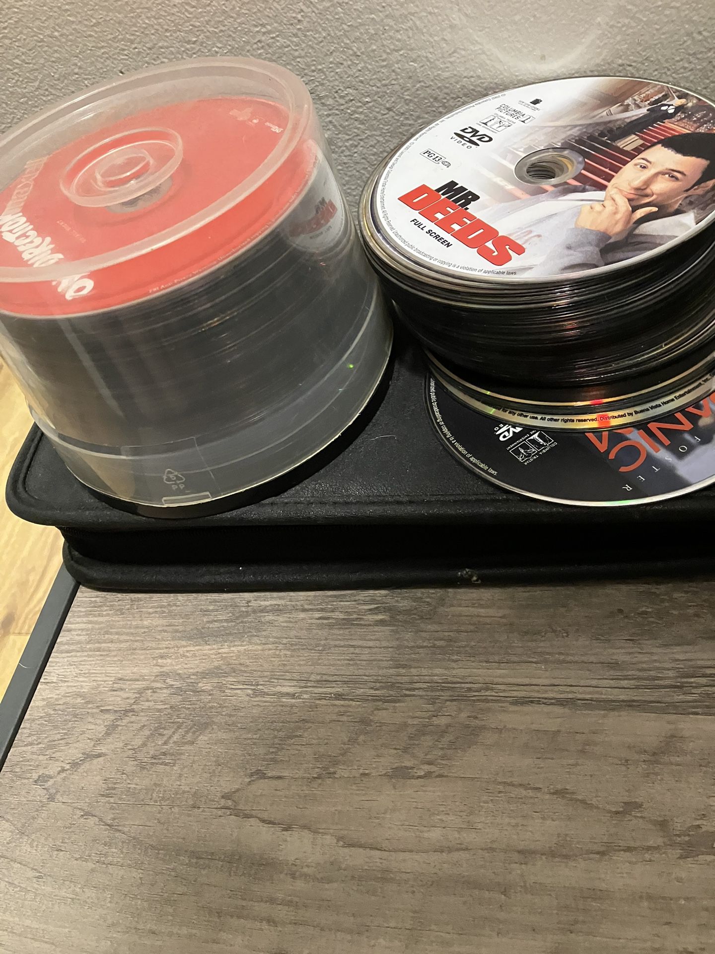 LOTS OF DVDS 