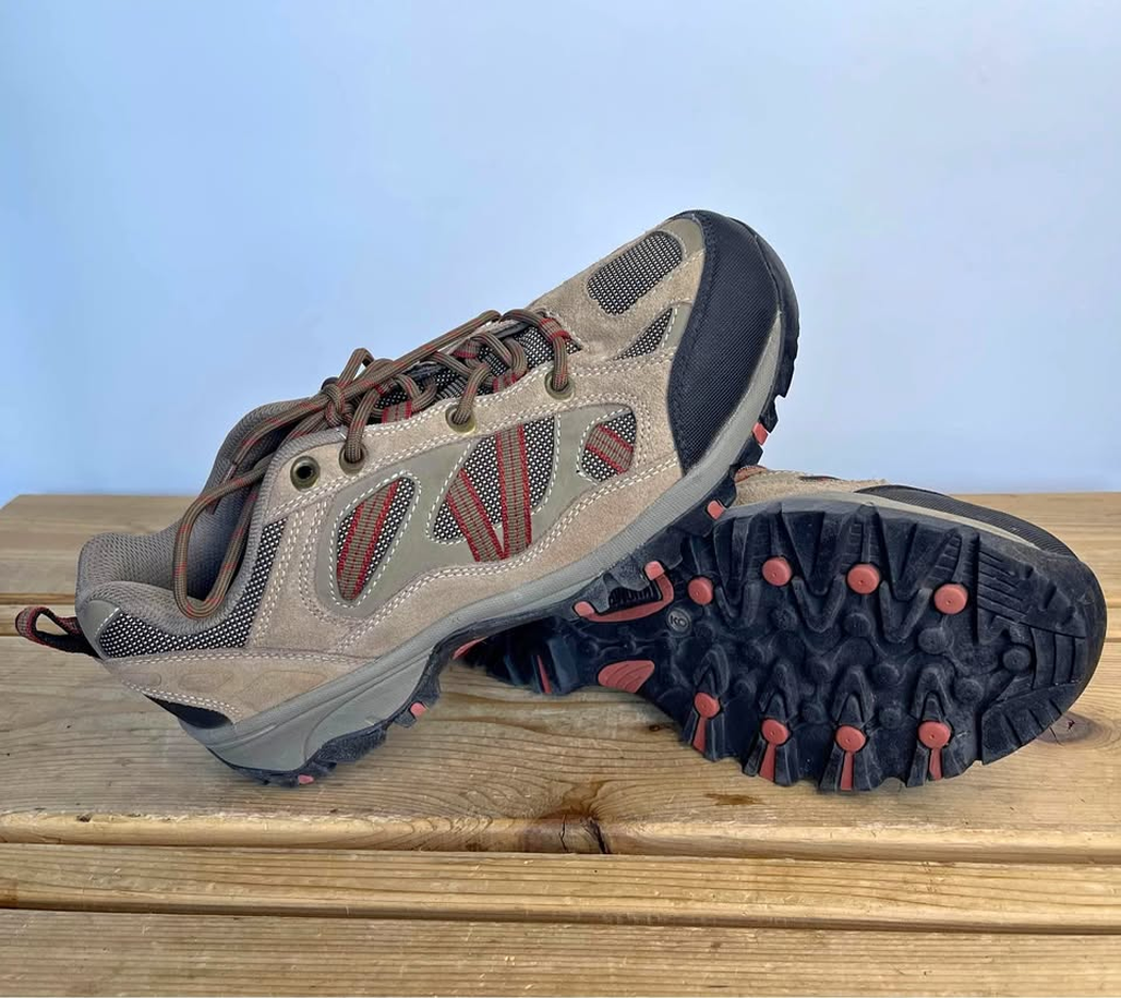 Khombu Hiking Shoes Men's Size 9