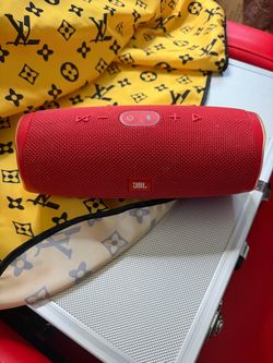 Jbl charge 4 speaker