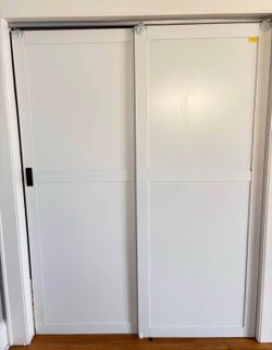 White Shaker Sliding Closet Doors. 60X80 with hardware kit