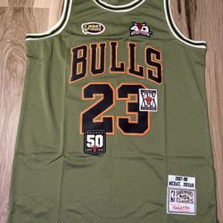 Mitchell & Ness 