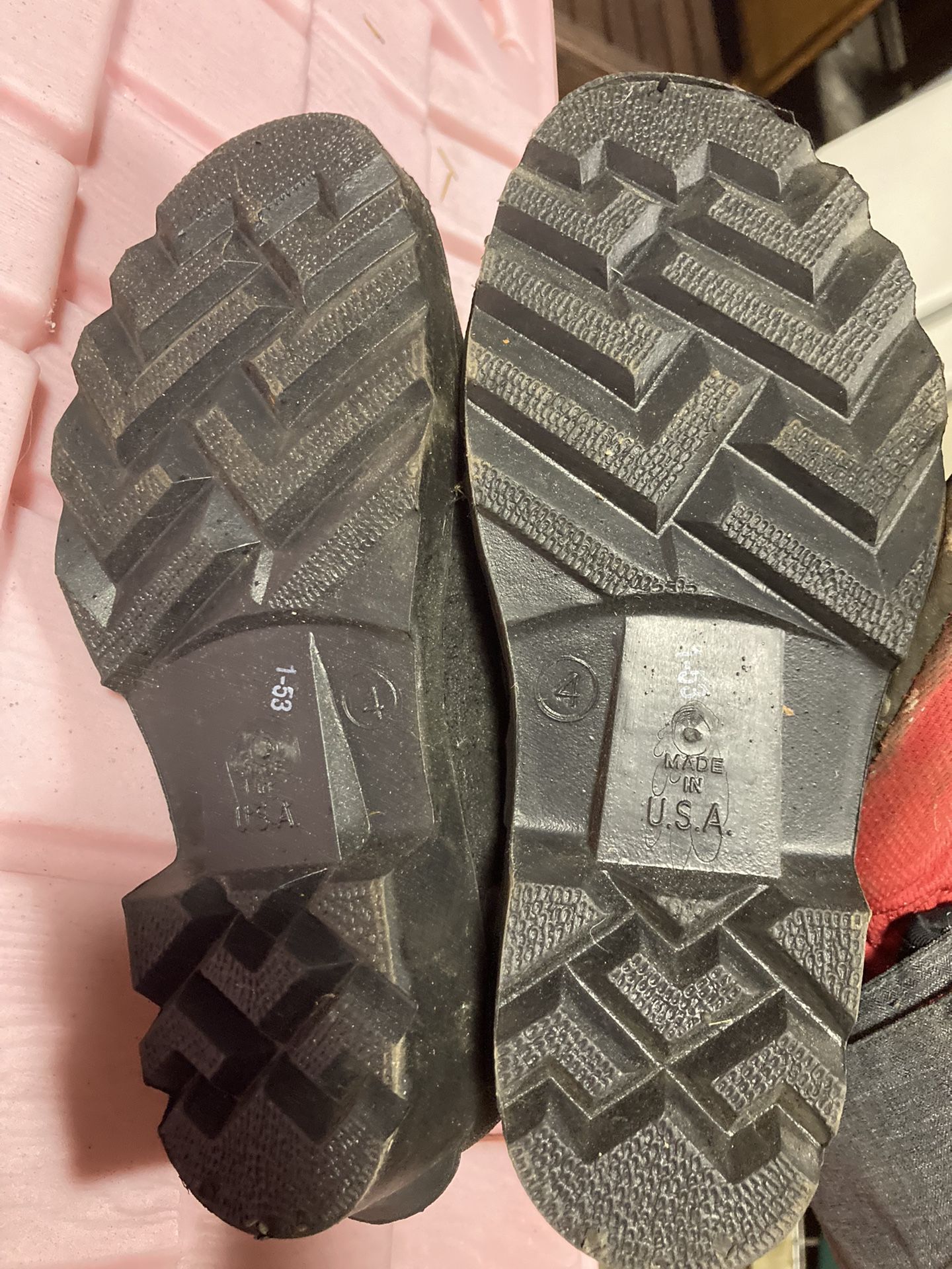 Rain Boots Size 4