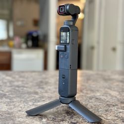 DJI Pocket 2 Creator Combo (Extras Included) – Like New 