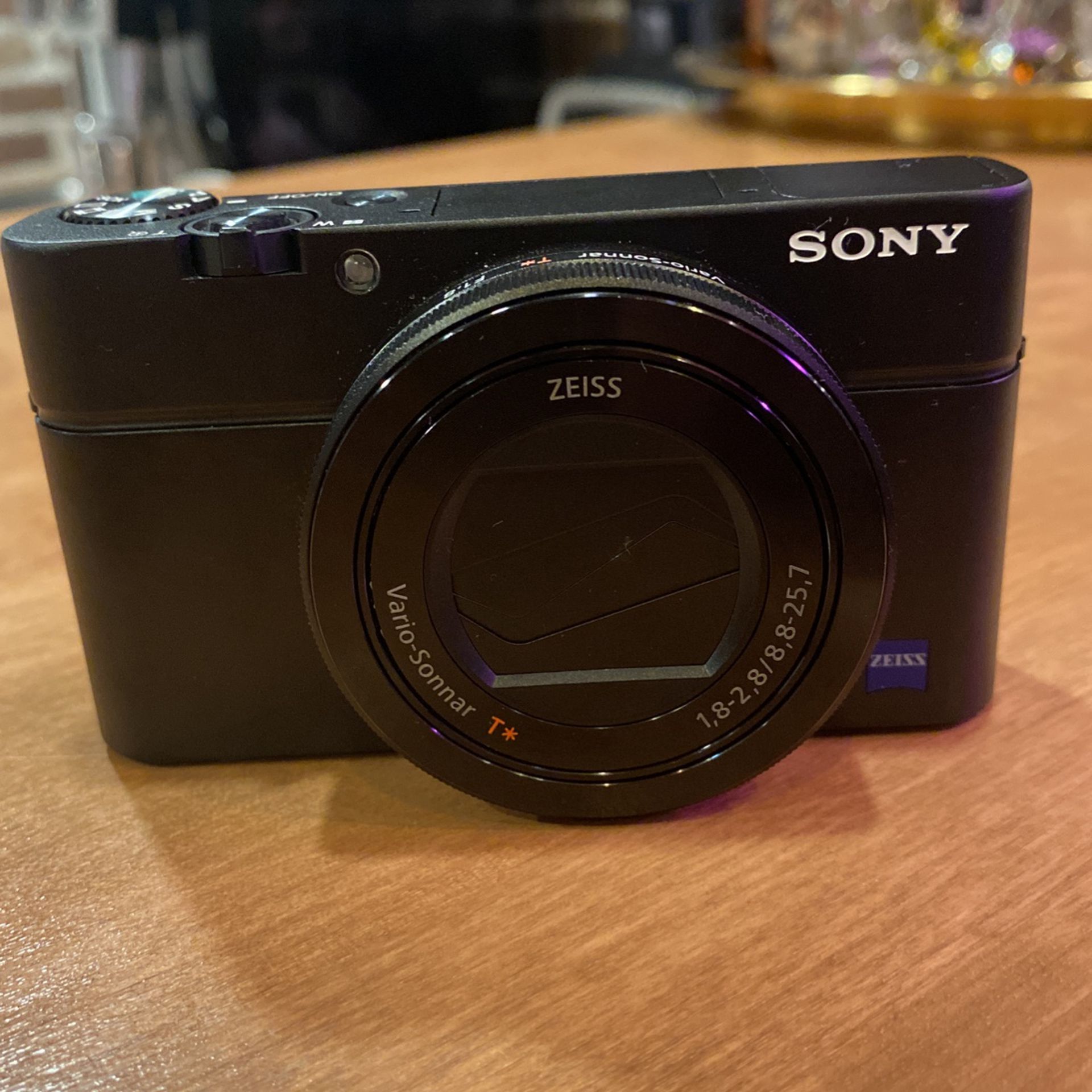 Sony DSC-RX100 iii Camera with Leather Case 