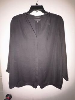 Caroline by Investments Petites Women’s Black V-Neck Blouse PXL