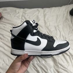 Nike Dunk High Panda