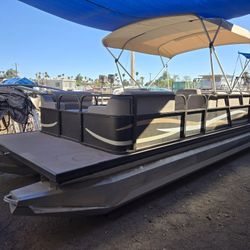 20ft Custom Sportcruiser Pontoon Boat For Sale!