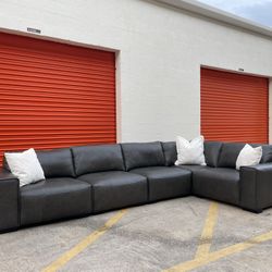 *Free Delivery* Leather 5-Piece Sectional Couch